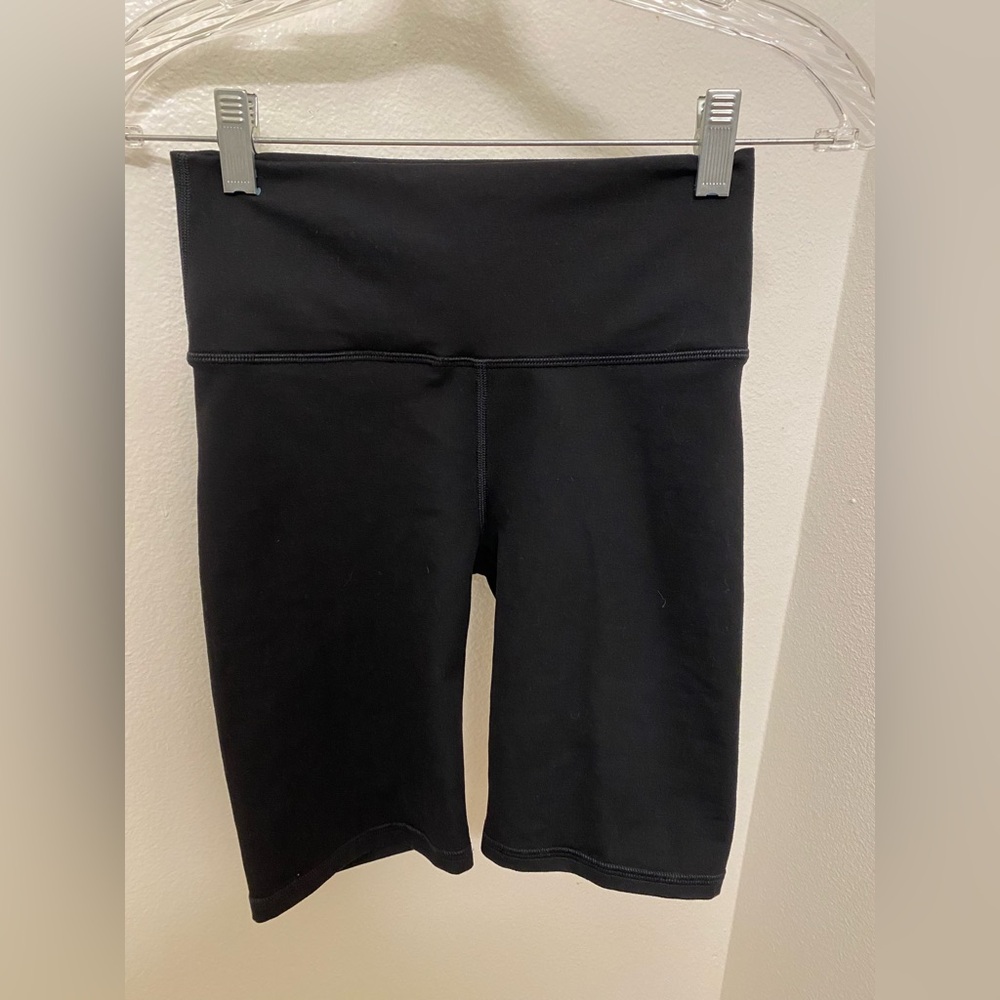 Fabletics Black biker shorts powerhold size XS
